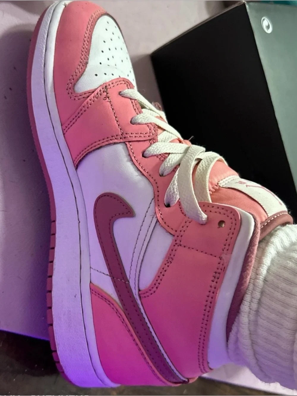 Jordan 1 Kids Pink and White Mid-Top Sneakers with Dark Pink Swoosh